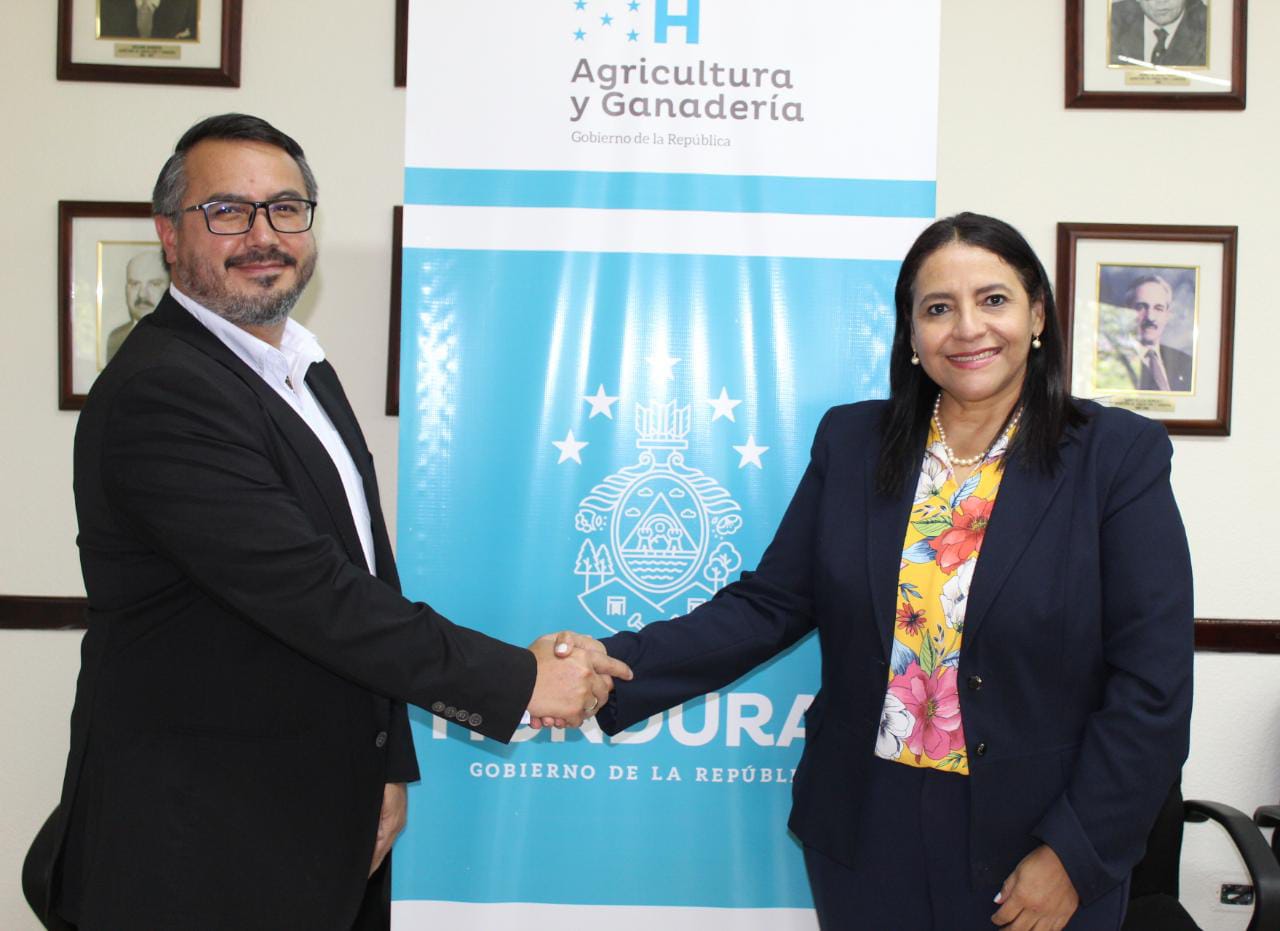 SAG recibe al nuevo representante del IICA